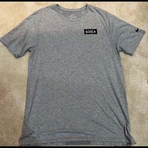Mens LeBron James Shirt. Size: L
